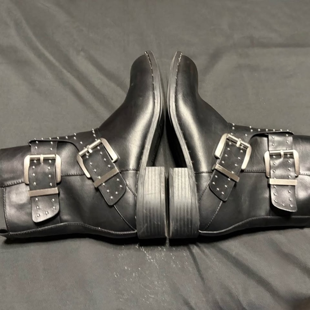Charles David Charles Black Leather Buckle Ankle Boots Women's 7.5 Moto Biker
